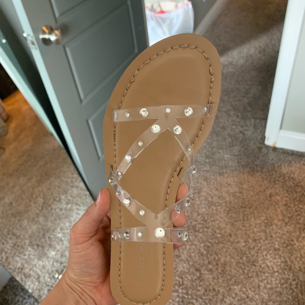 New Size 9 clear rhinestoned sandals!! - Picture 2 of 2
